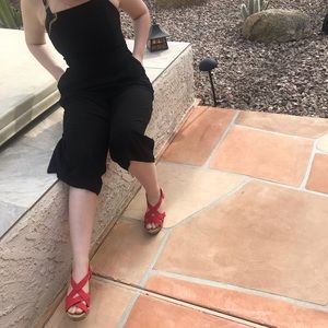 Dark pink Elastic cross wedges w/ tan soles